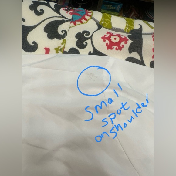 Calvin Klein White Hooded Windbreaker - Picture 8 of 9